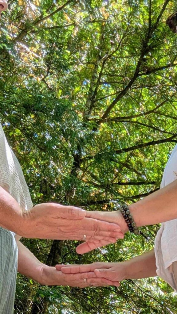 Retraite Bien-Etre en France, Respiration, Breathwork, kundalini retraite à Bali, sororité, bien-être, écoute et atelier de gratitude Retraite bali en français Retraite spirituelle à Bali Retraite de yoga à Bali Séance de Breathwork à Bali Retraite de méditation à Bali Bien-être à Ubud Séjour bien-être Bali Retraite de yoga et méditation à Bali Retraite de pleine conscience à Bali Vacances spirituelles à Bali Retraite entre femmes à Bali