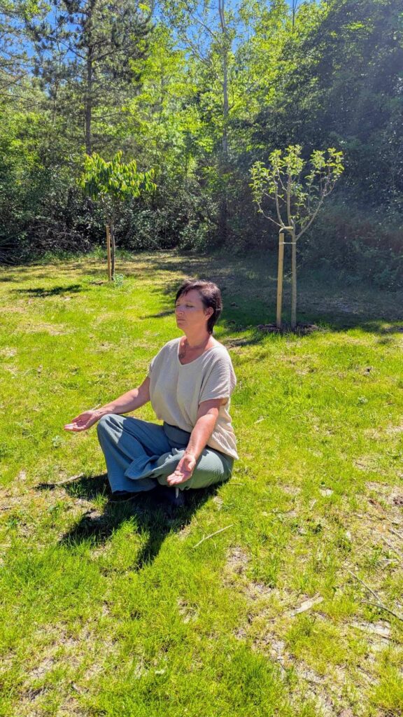 Retraite Bien-Etre en France, Respiration, Breathwork, kundalini retraite à Bali, sororité, bien-être, écoute et atelier de gratitude Retraite bali en français Retraite spirituelle à Bali Retraite de yoga à Bali Séance de Breathwork à Bali Retraite de méditation à Bali Bien-être à Ubud Séjour bien-être Bali Retraite de yoga et méditation à Bali Retraite de pleine conscience à Bali Vacances spirituelles à Bali Retraite entre femmes à Bali